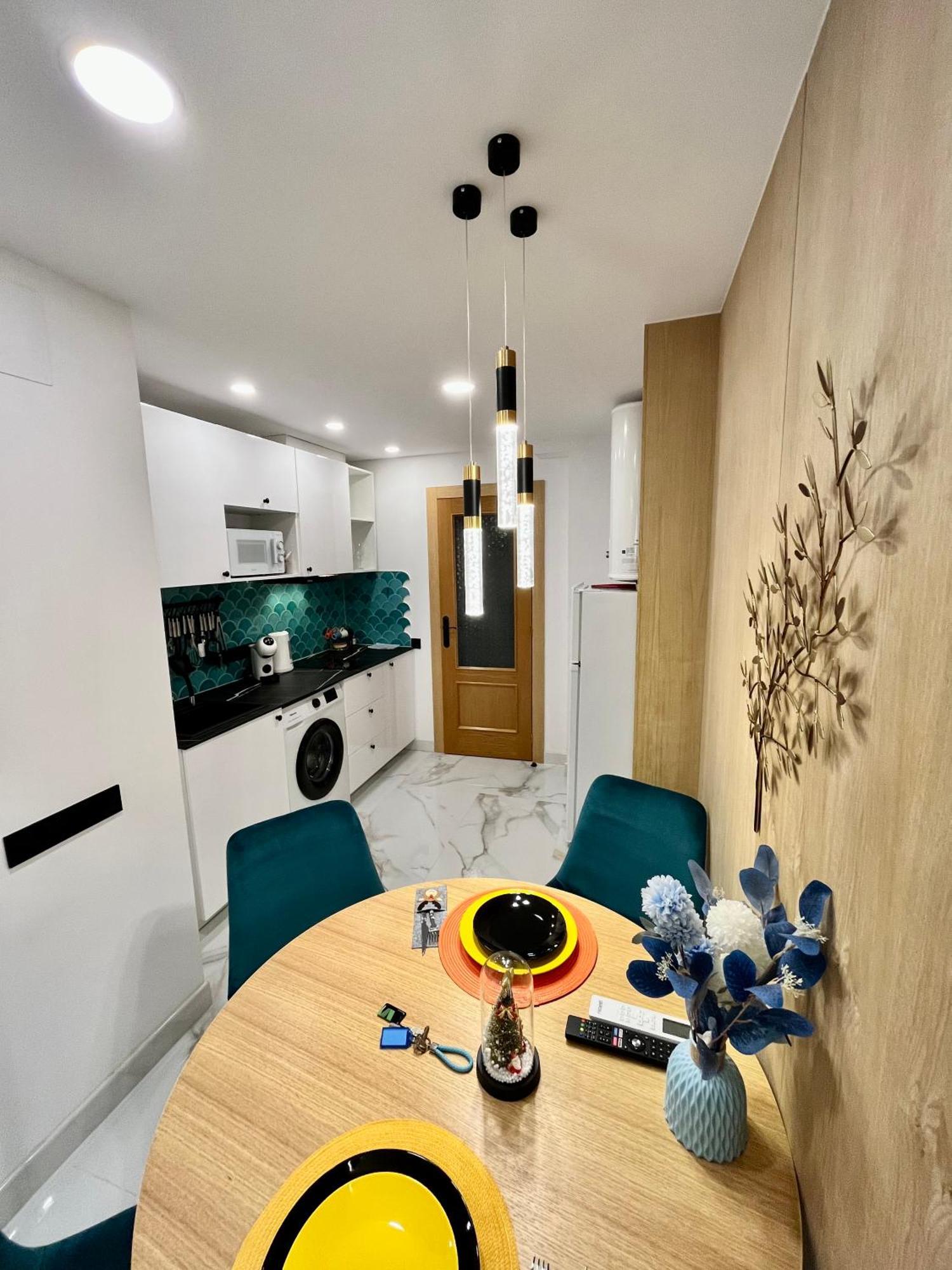 Arte Apartamento Dos Colores Аликанте Екстериор снимка